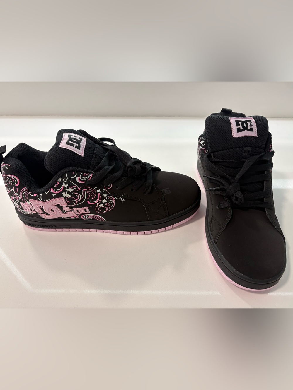 DC PIXIE Court Graffik Black & Pink - New unisex casual skater street shoes - Picture 6 of 10